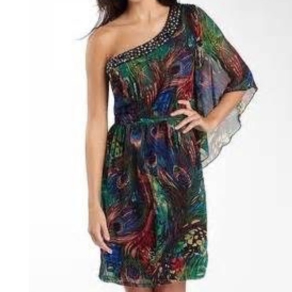 Bisou Bisou Dresses & Skirts - 🆕Bisou Bisou One Shoulder Peacock Print Dress M/L